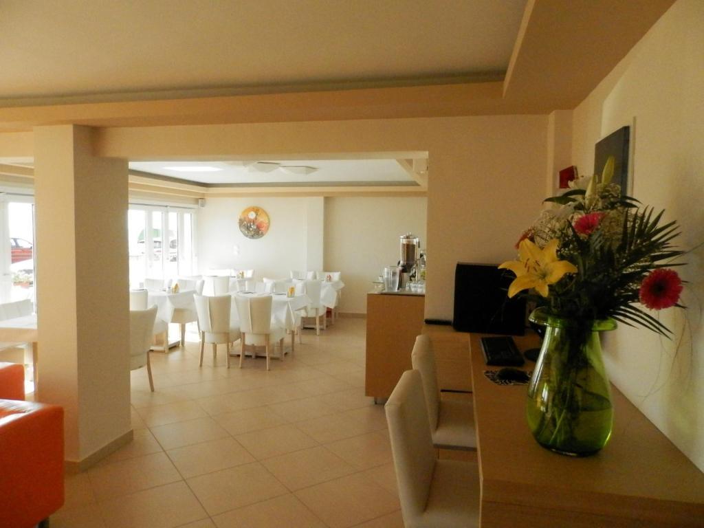 Sunrise Hotel Sarti Ngoại thất bức ảnh